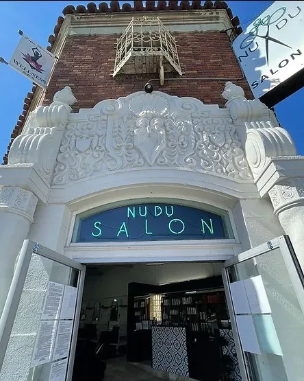 Custom Neon Sign for NU DU Salon in Long Beach, California